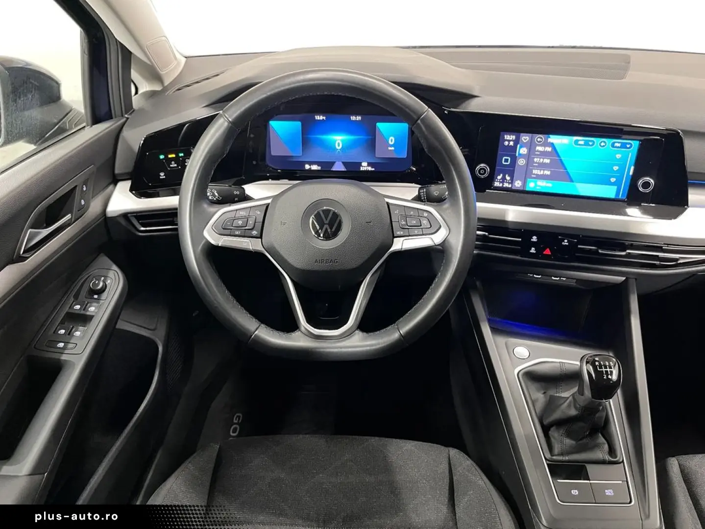 VOLKSWAGEN Golf 2022 — imagine 6