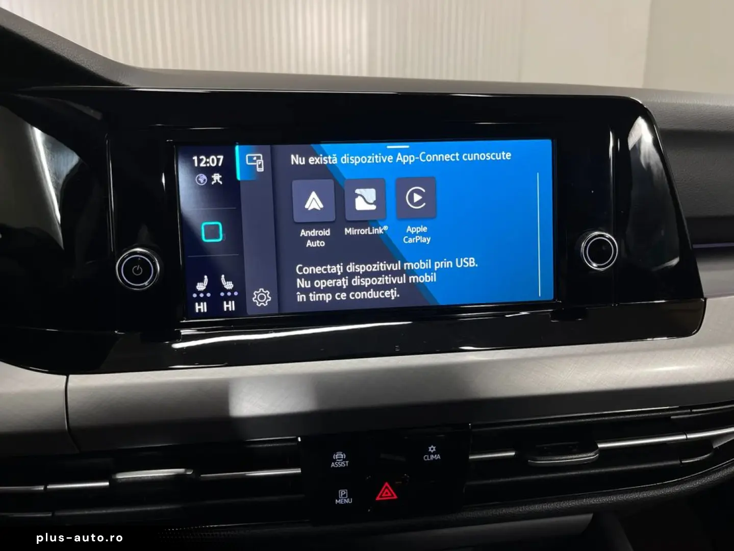 VOLKSWAGEN Golf 2022 — imagine 15