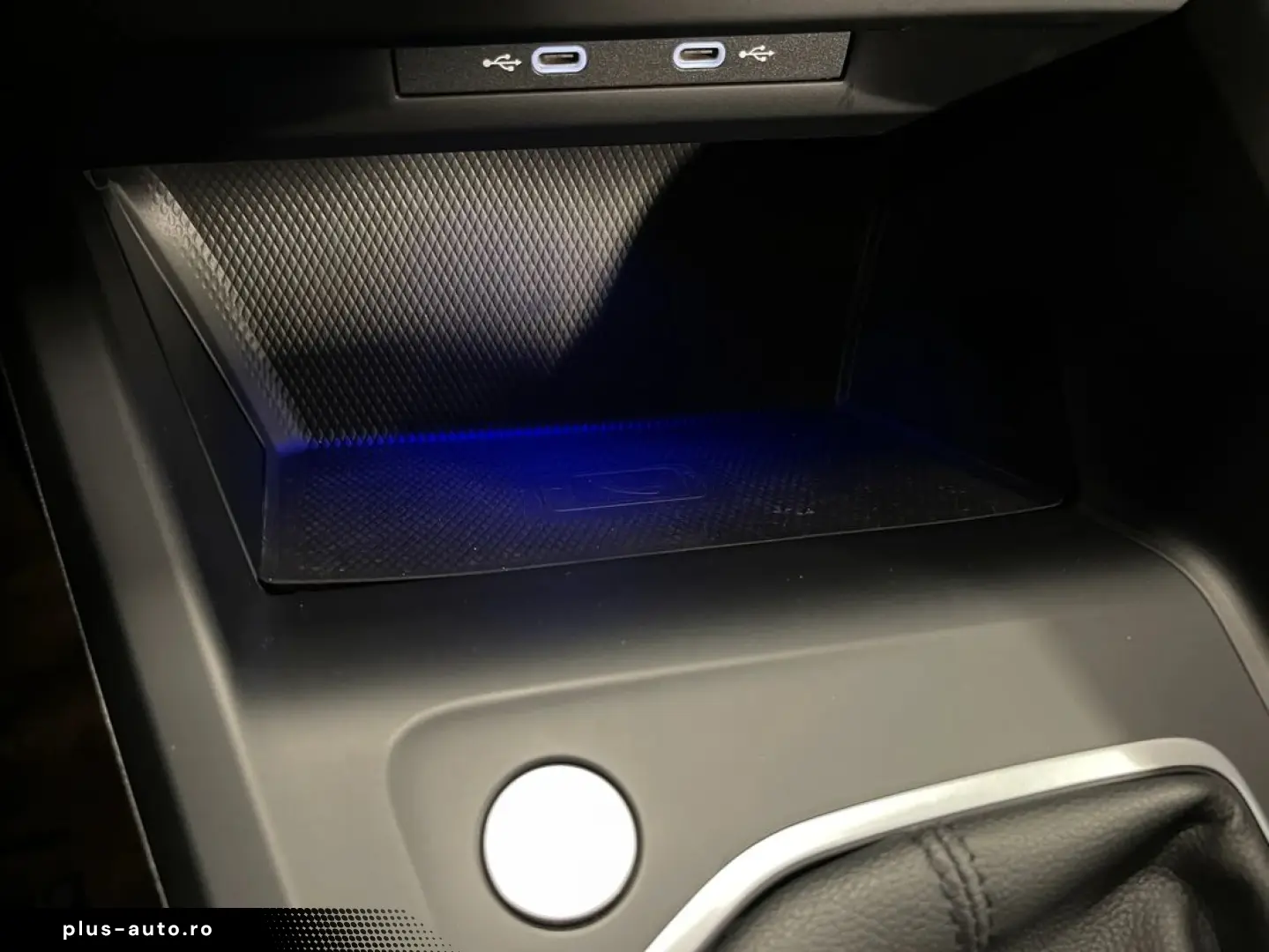 VOLKSWAGEN Golf 2022 — imagine 23