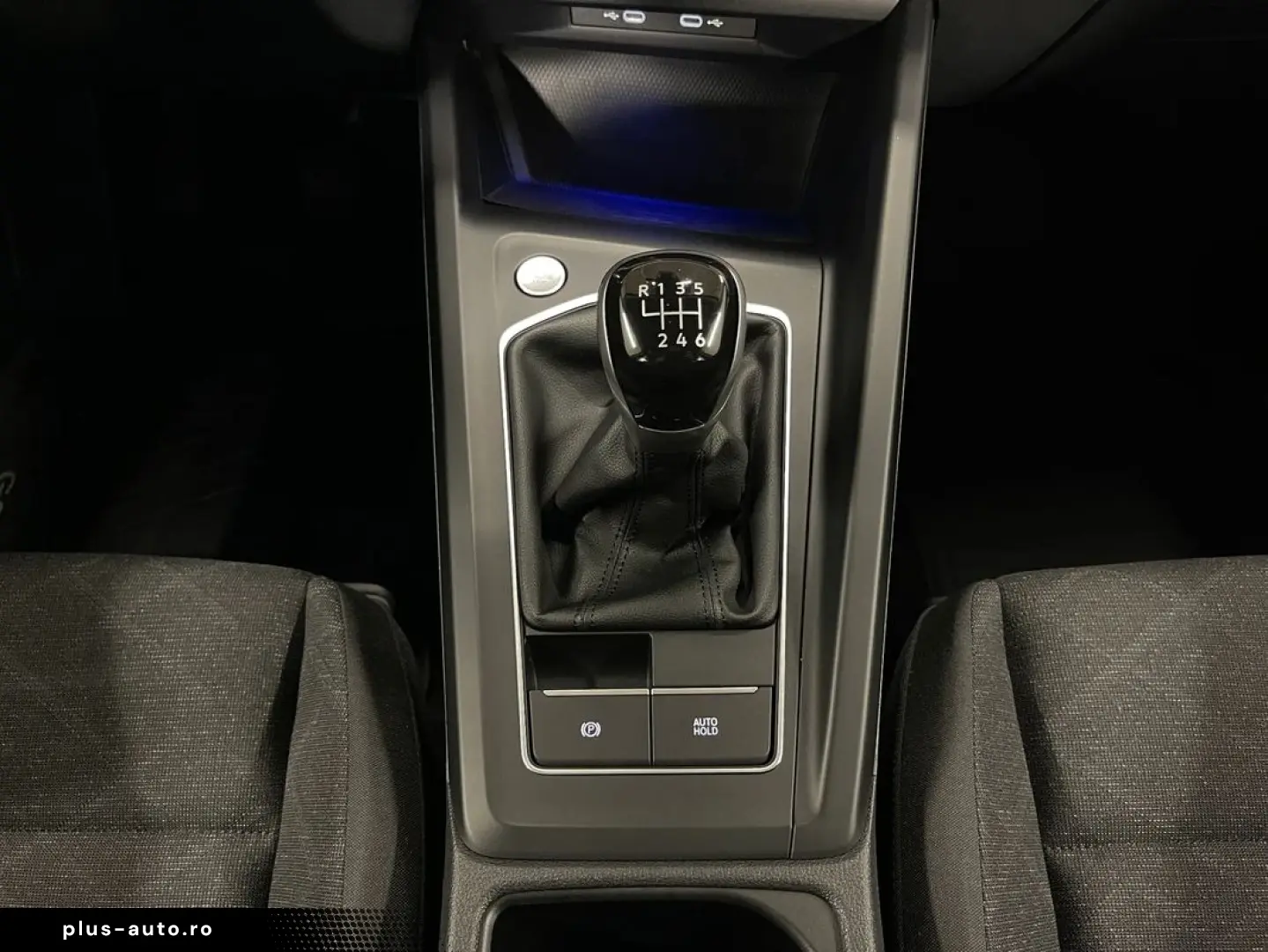 VOLKSWAGEN Golf 2022 — imagine 25