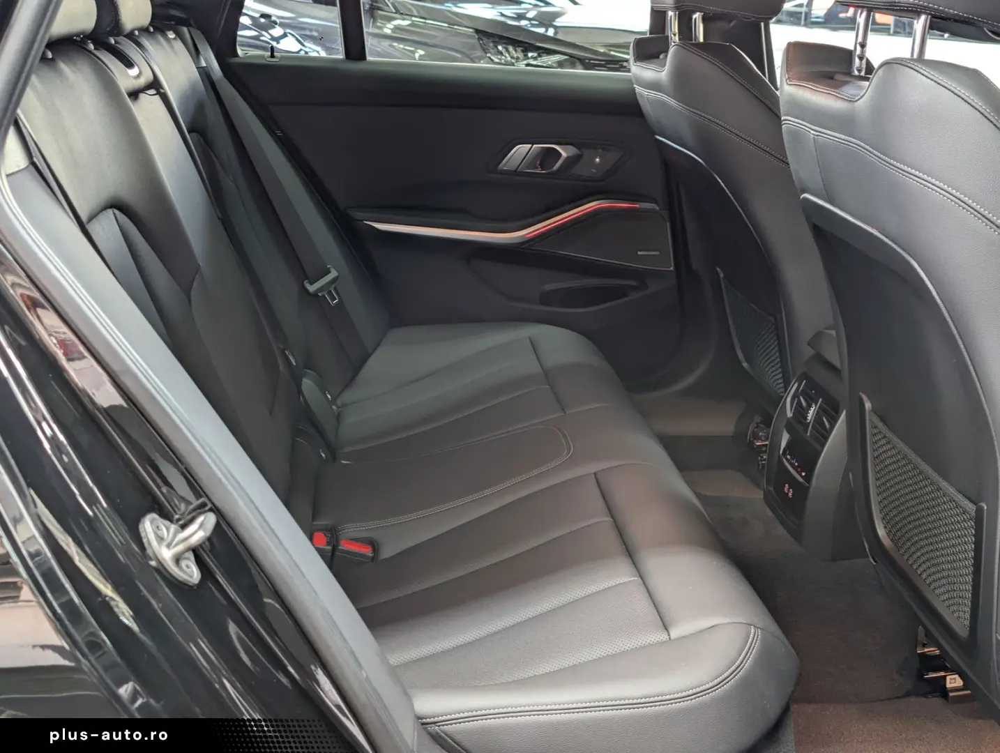 BMW 320 d T xDrive StHz HuD LEDER-SpoSi ACC WIDE H&K