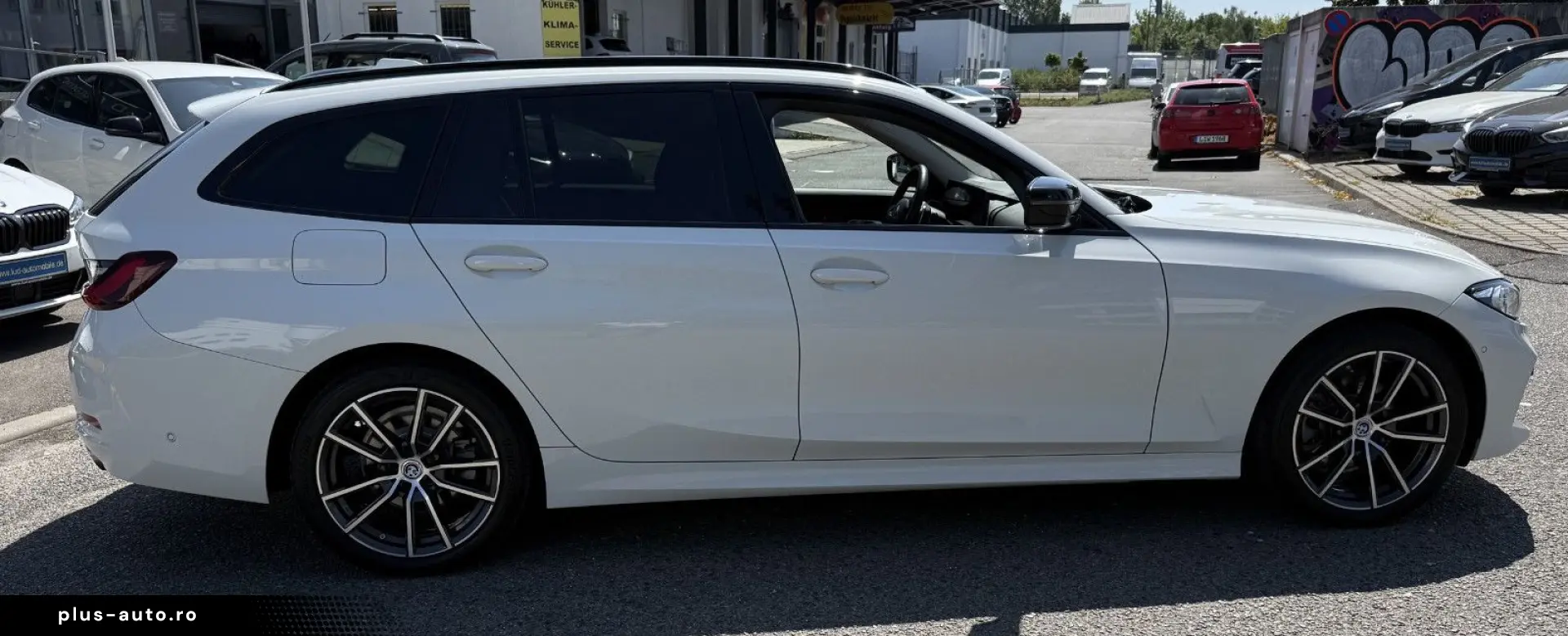 BMW 320 d xDrive Touring LCI Rückfahrkamera  Iconic