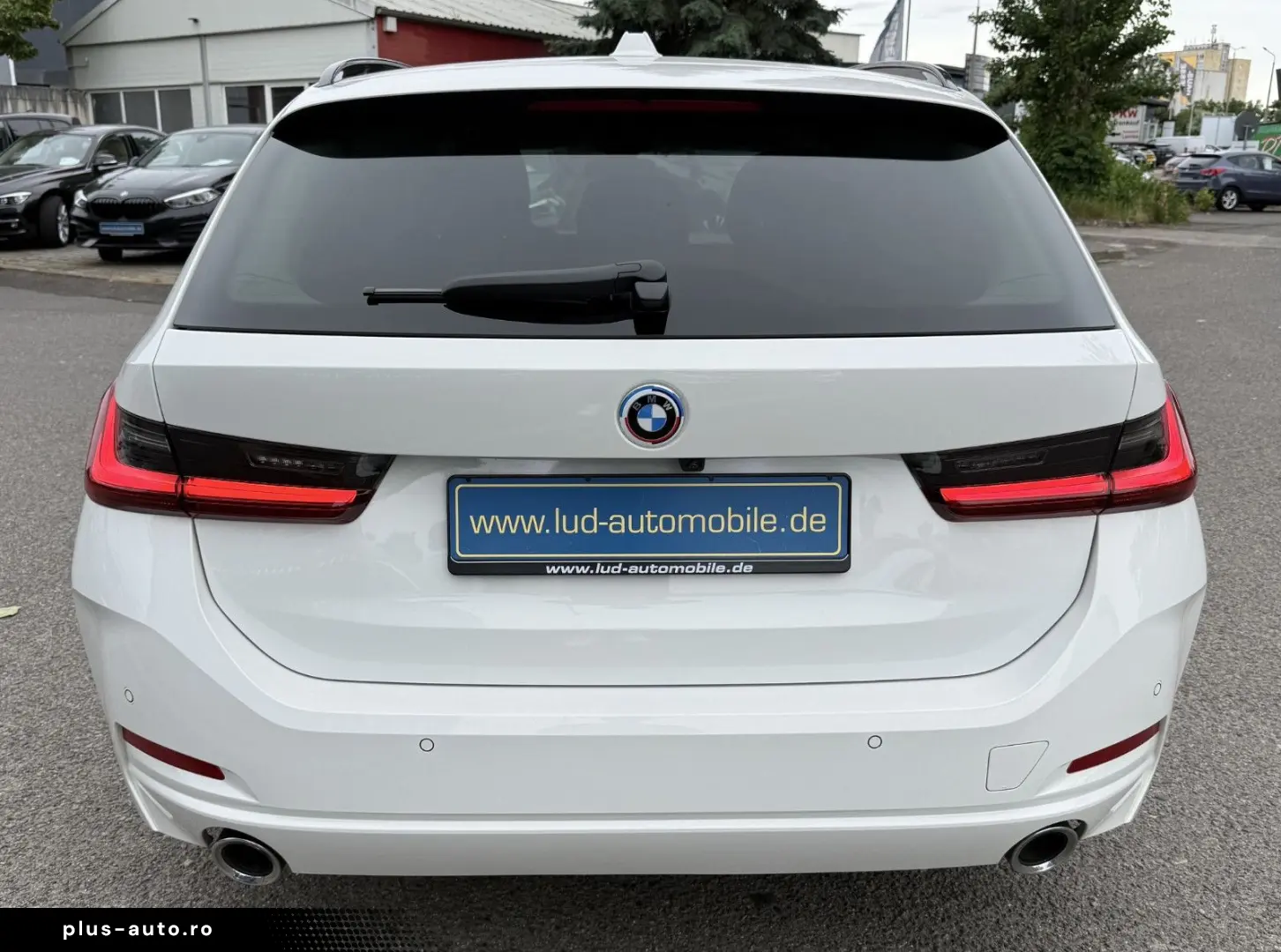 BMW 320 d xDrive Touring LCI Rückfahrkamera  Iconic