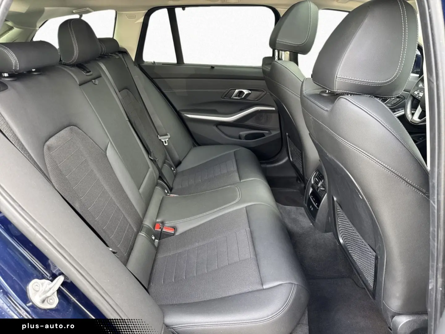 BMW 320d xDr. T AdLed AHK Pano NAVI HUD Shzg 360