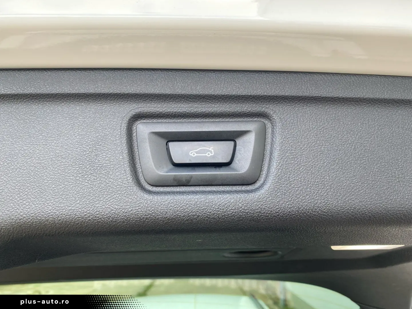 BMW 320d xDrive Touring M Sport Navi PDC HiFi