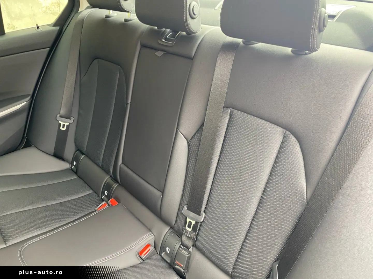 BMW 320d xDrive Limousine Standheizung Laser Kamera