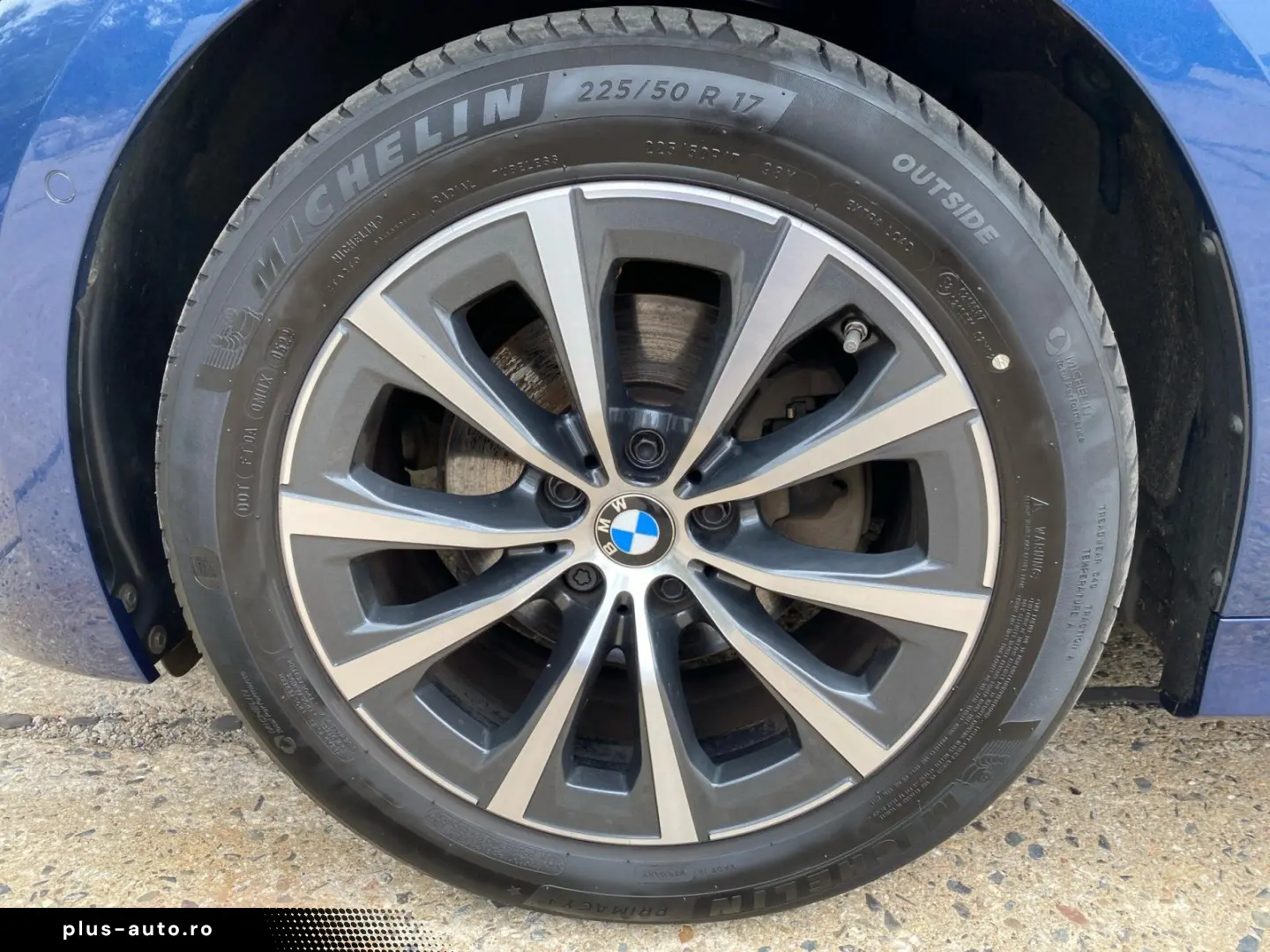 BMW 320d xDrive Limousine Standheizung Laser Kamera