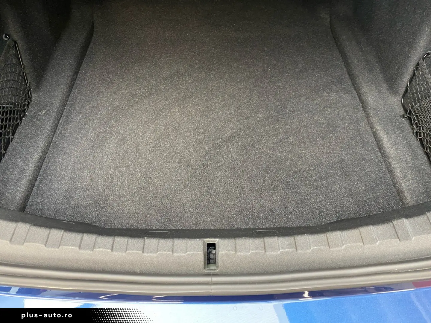 BMW 320d xDrive Limousine Standheizung Laser Kamera