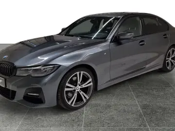 BMW 320d xDrive Limousine M Sport Head-Up HiFi DAB