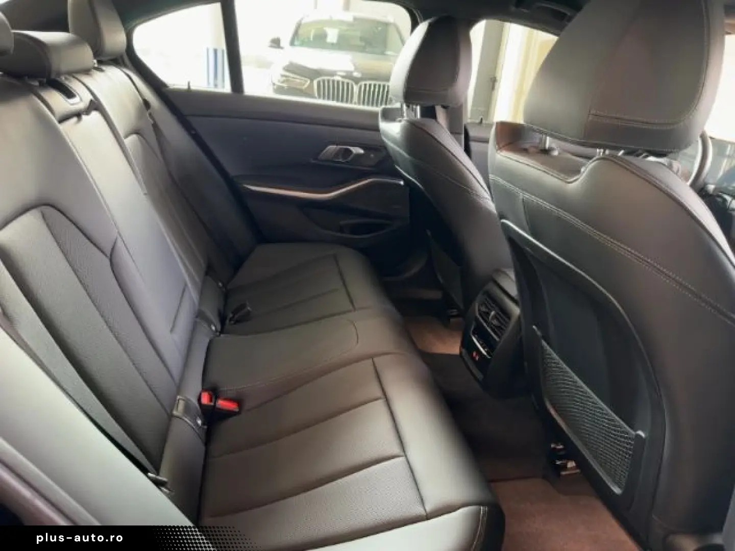 BMW 320 d xDrive Limousine Sportpaket AHK-klappbar N