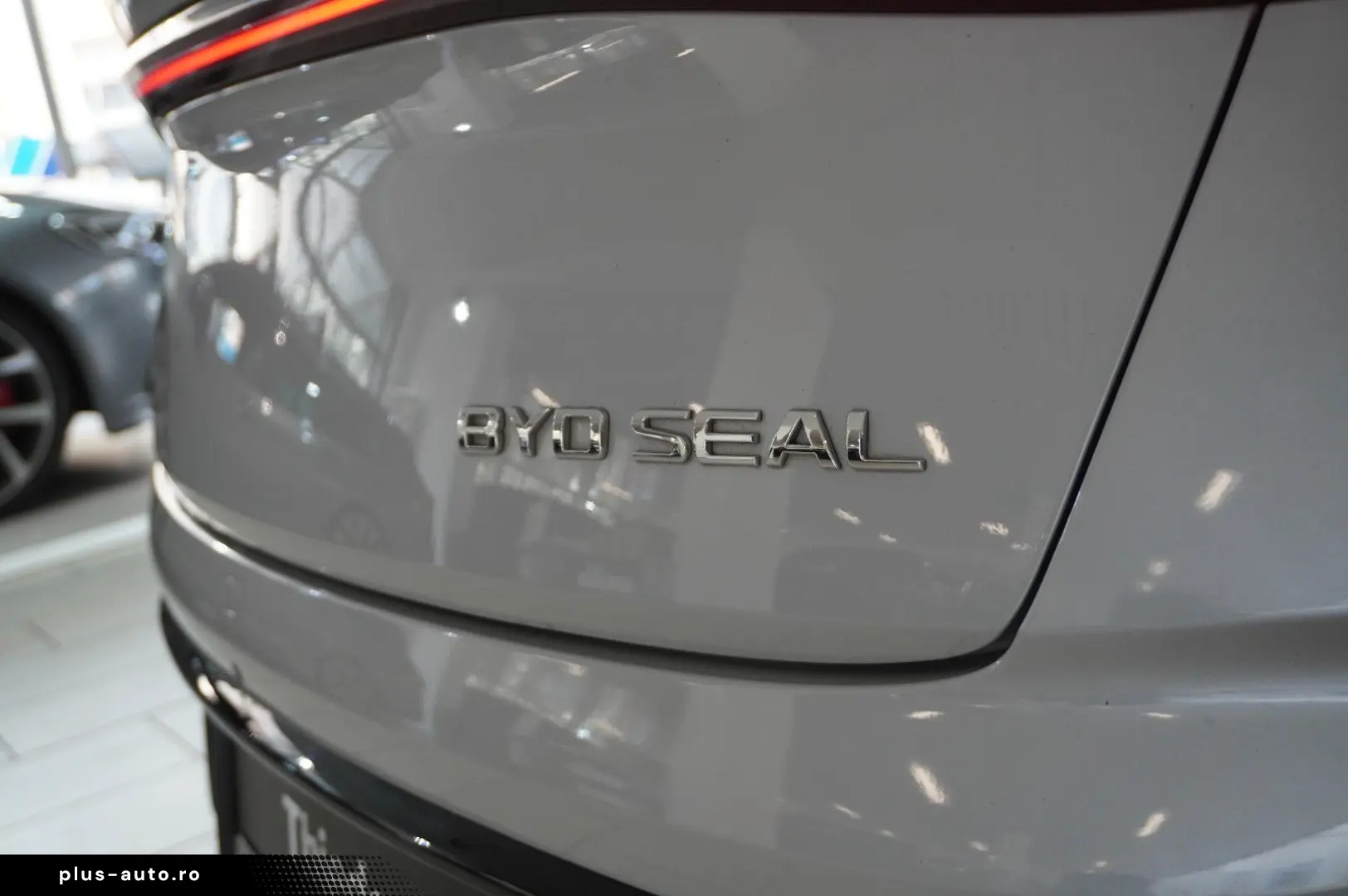 BYD Seal 2025 — imagine 10