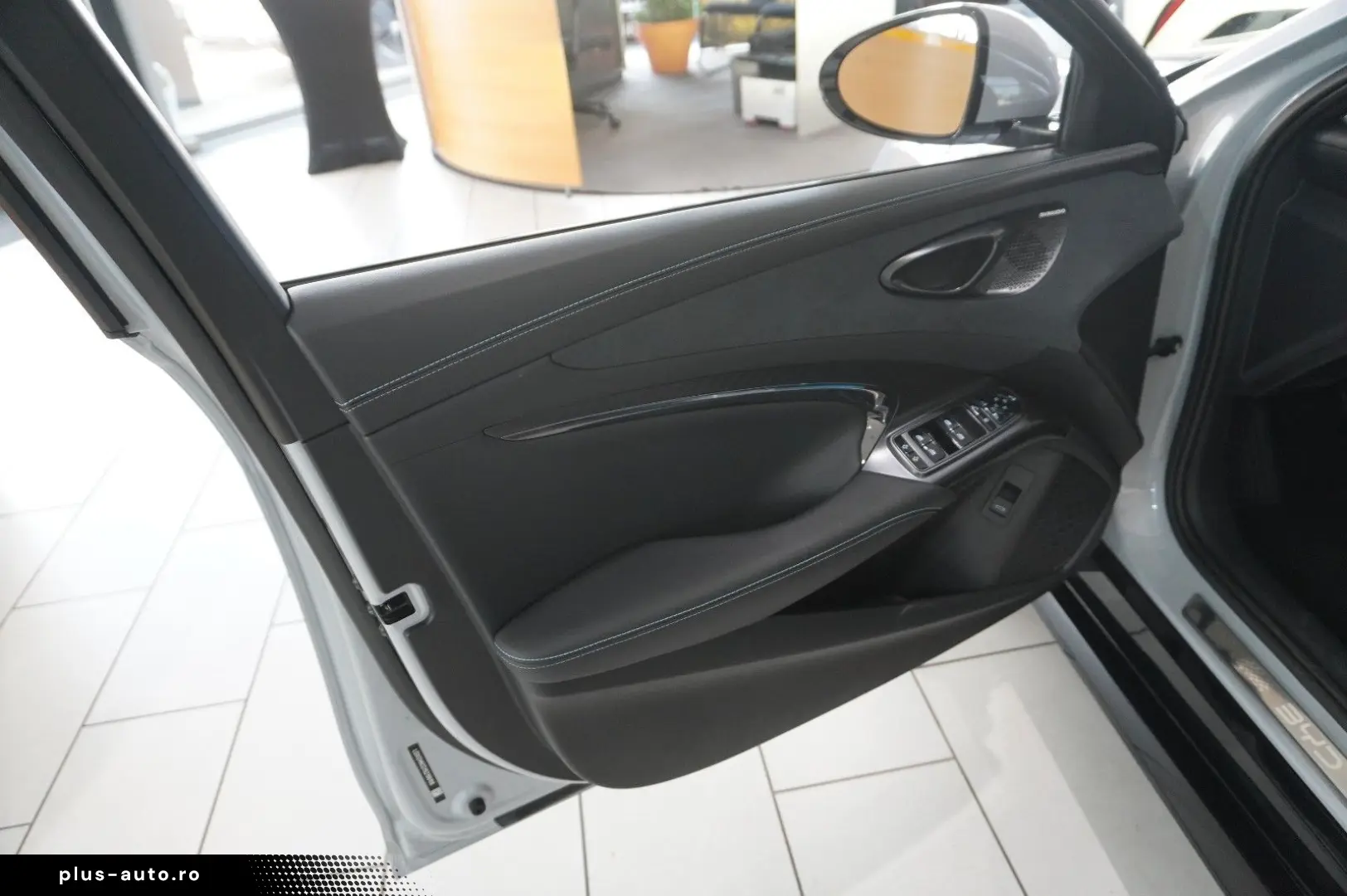 BYD Seal 2025 — imagine 18