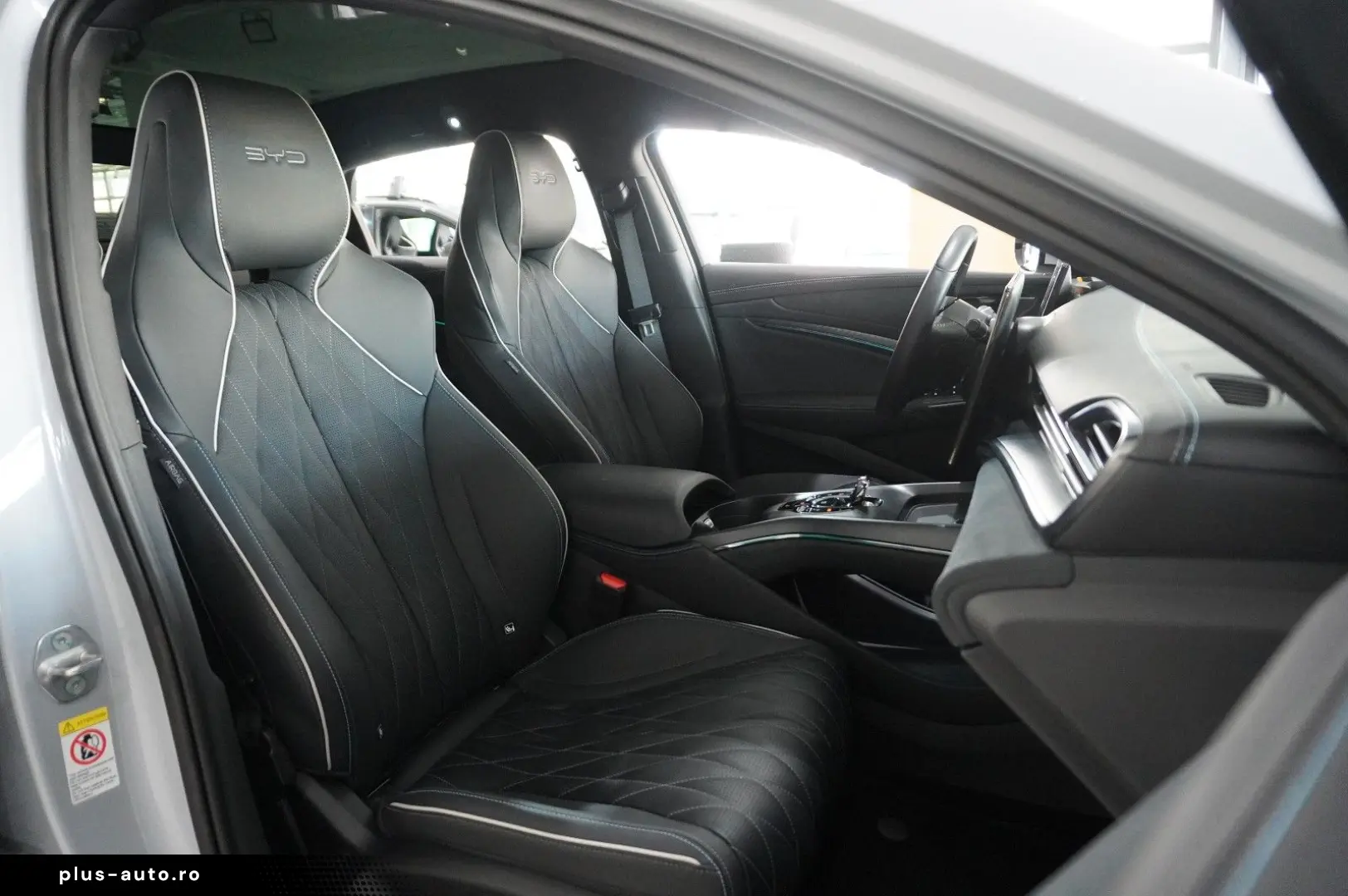 BYD Seal 2025 — imagine 47