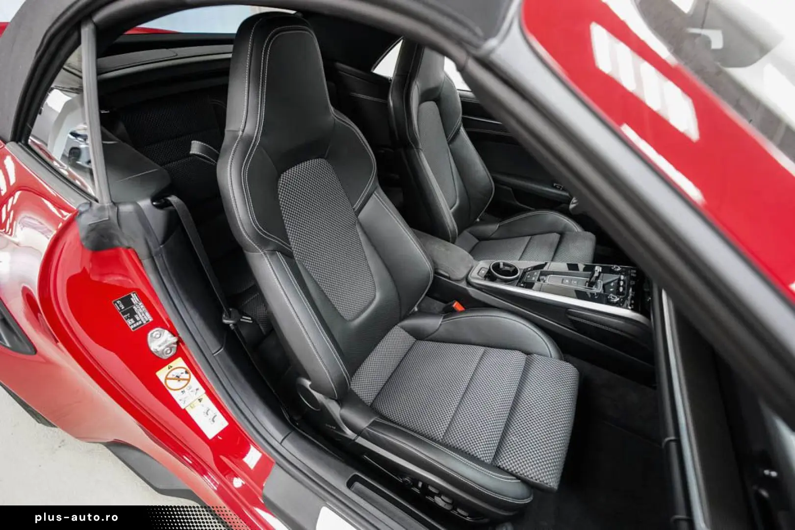 PORSCHE 992 T1 911 Turbo S Cabrio - LAGER