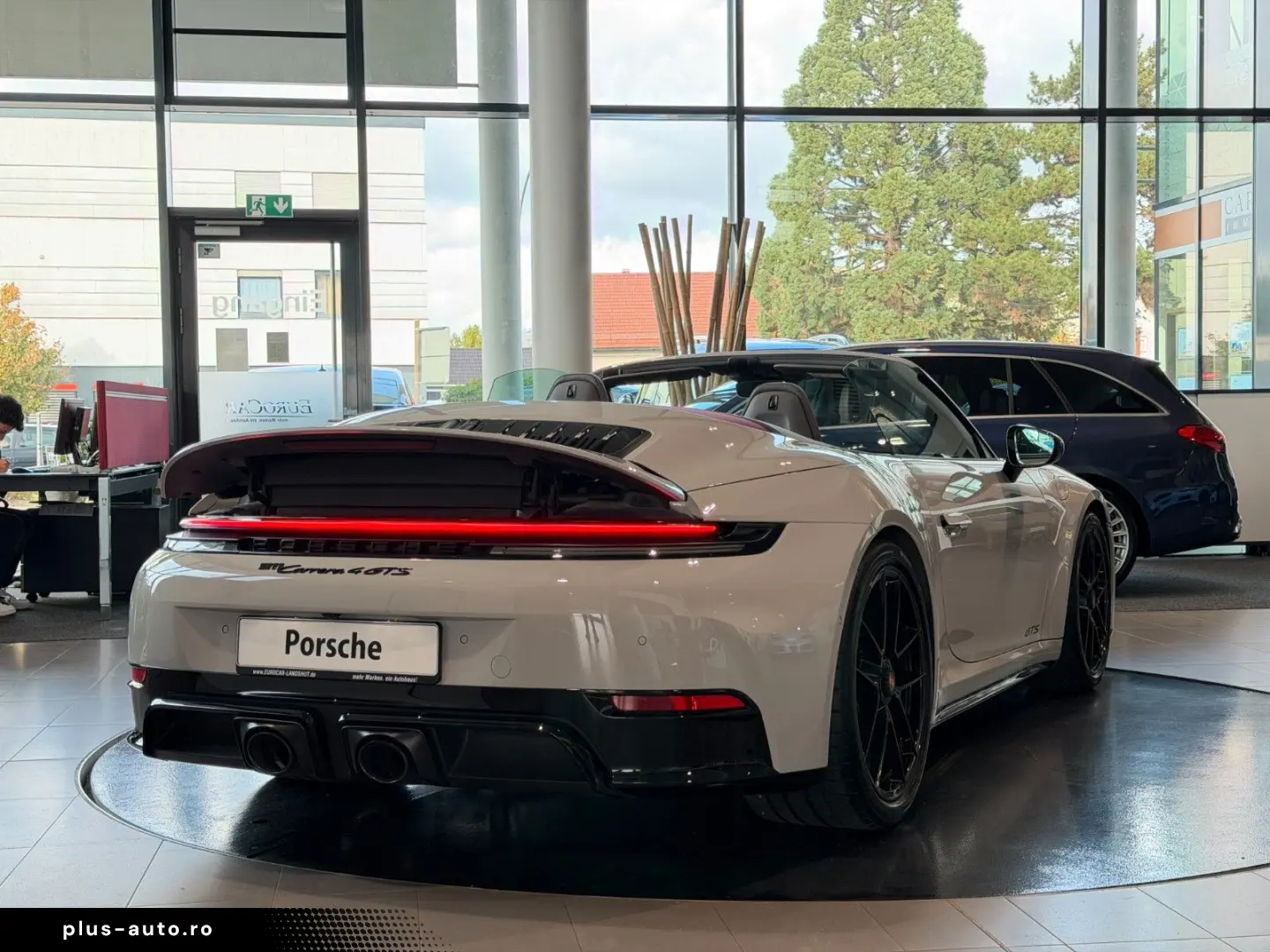 PORSCHE 911 2025 — imagine 3