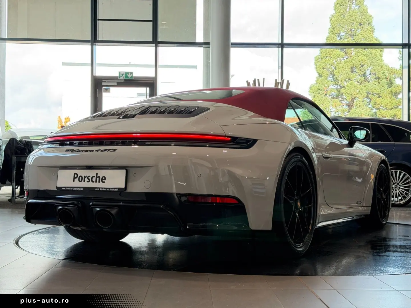 PORSCHE 911 2025 — imagine 31