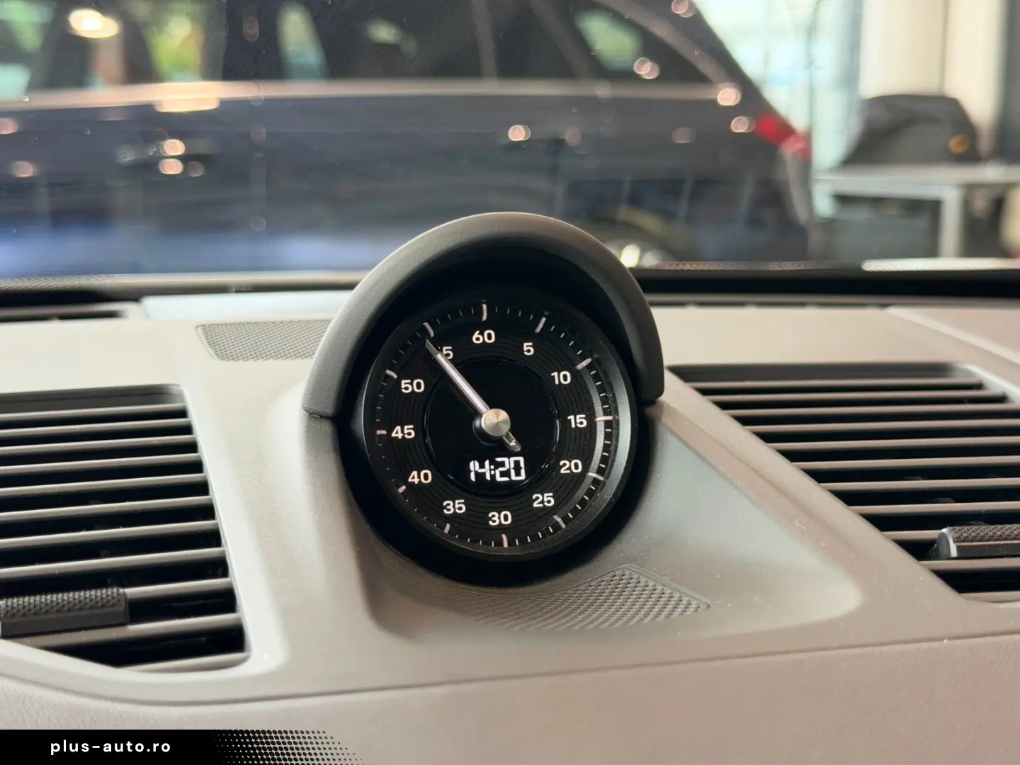 PORSCHE 911 2025 — imagine 40
