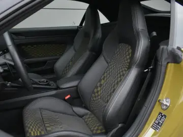PORSCHE 911 992 Spirit 70 LIFT BOSE CLUBLEDER-PASCHA INN