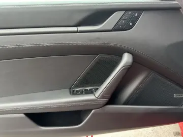 PORSCHE 992 (911) Carrera T Cabrio   Liftsystem   BOSE
