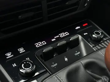 PORSCHE 992 (911) Carrera T Cabrio   Liftsystem   BOSE