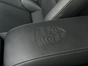 PORSCHE 992 (911) Carrera T Cabrio   Liftsystem   BOSE