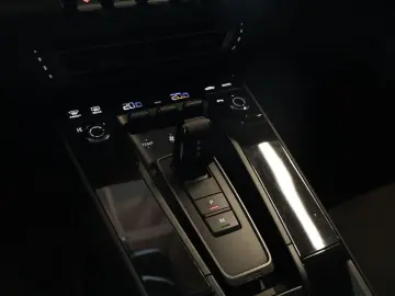 PORSCHE 911 Carrera GTS Carbon Matrix Glas Inno Lift 360