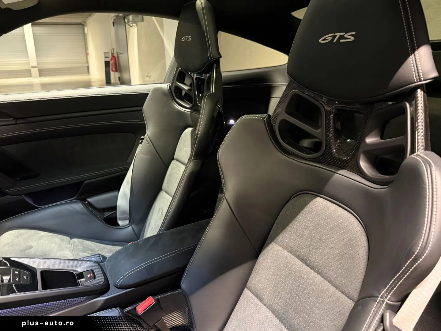 PORSCHE 911 2024 — imagine 13