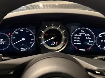 PORSCHE 992 (911) Carrera GTS  Vollschalensitze  Aerokit