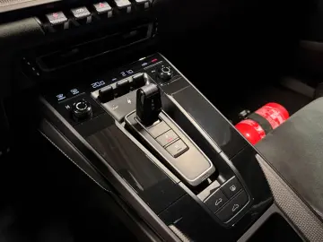 PORSCHE 992 (911) Carrera GTS  Vollschalensitze  Aerokit