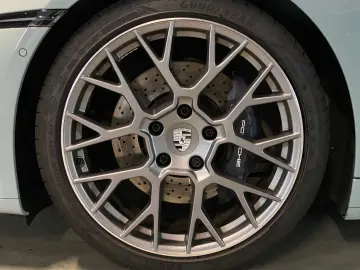 PORSCHE 992 (911) Carrera  Sportabgas  BOSE  SportDesign