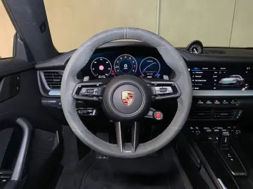 PORSCHE 992 (911) Carrera  Sportabgas  BOSE  SportDesign