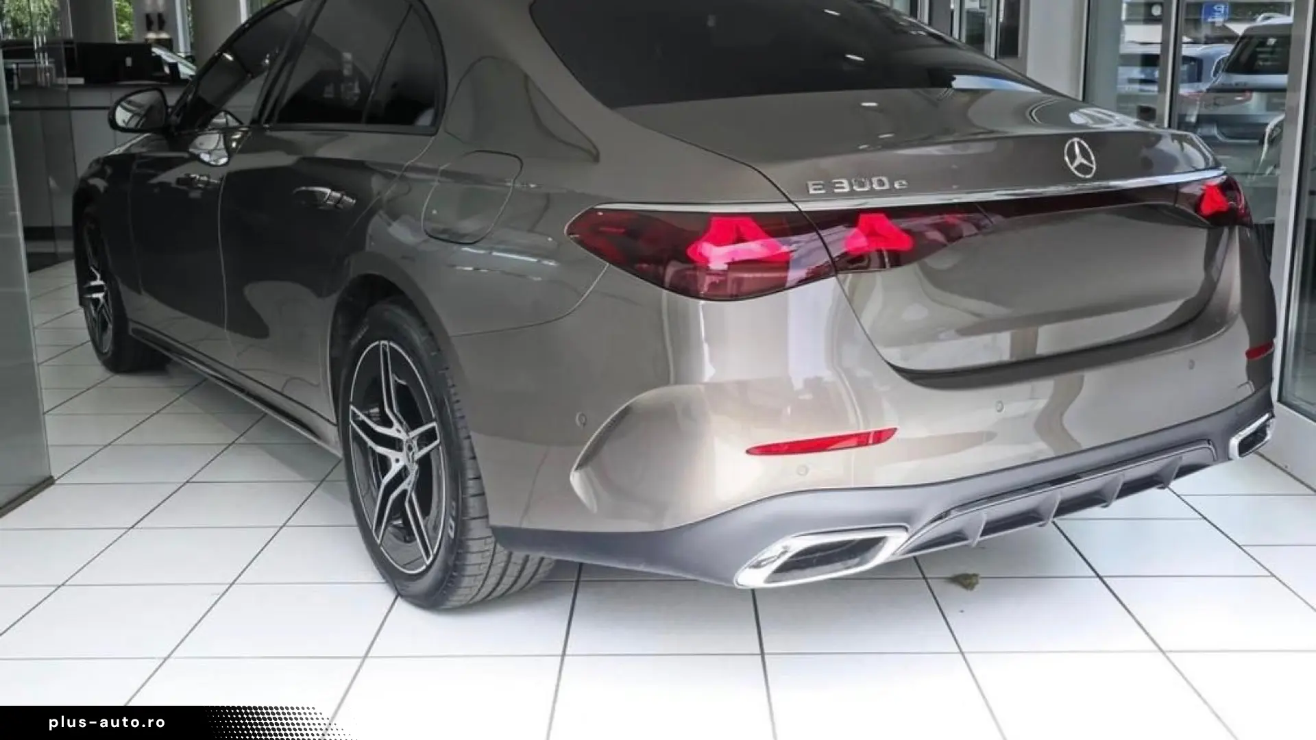 Mercedes-Benz E 300 e AMG LEATHER DISTRO SUPERSCREEN NIGHT
