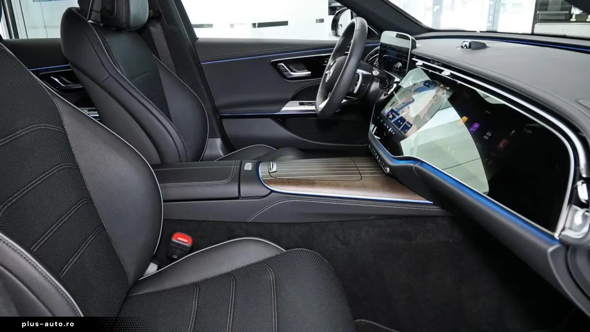 Mercedes-Benz E 300 e AMG LEATHER DISTRO SUPERSCREEN NIGHT