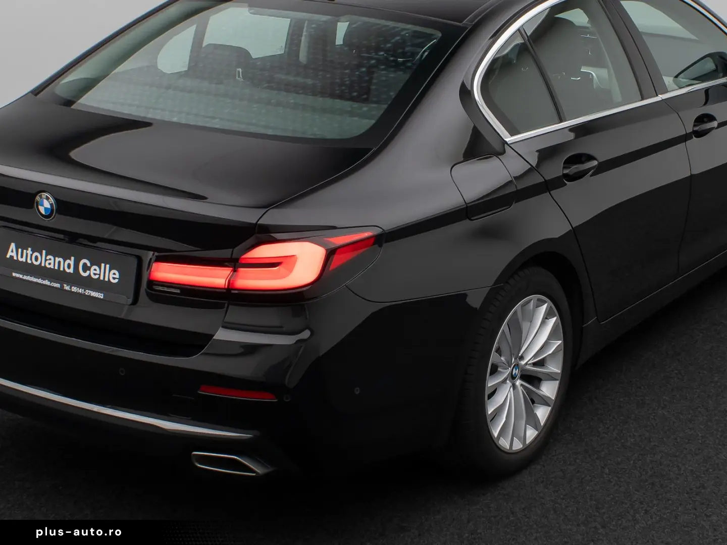 BMW Seria 5 2023 — imagine 14
