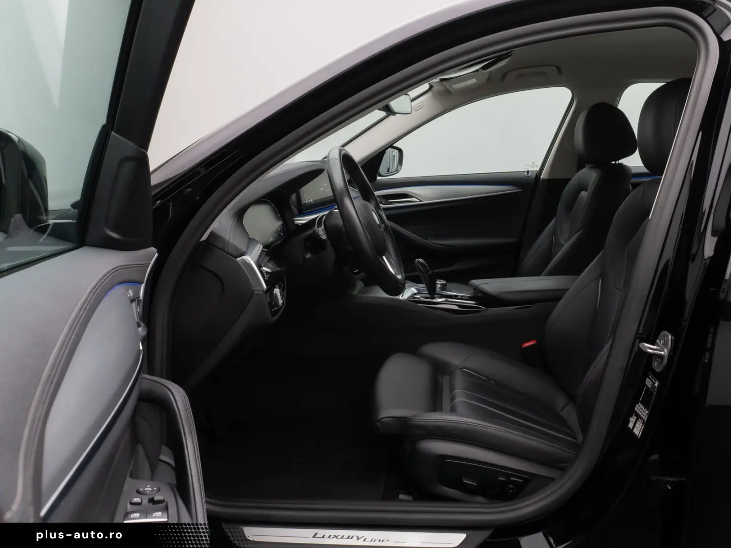 BMW Seria 5 2023 — imagine 18