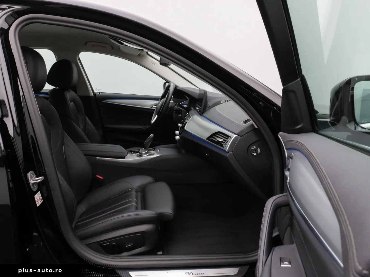 BMW Seria 5 2023 — imagine 23