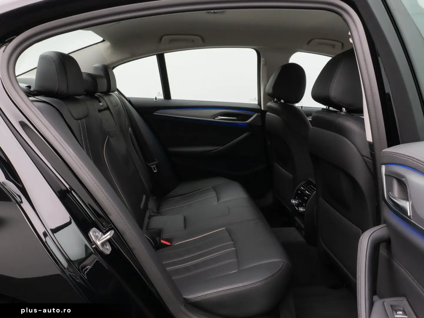 BMW Seria 5 2023 — imagine 25