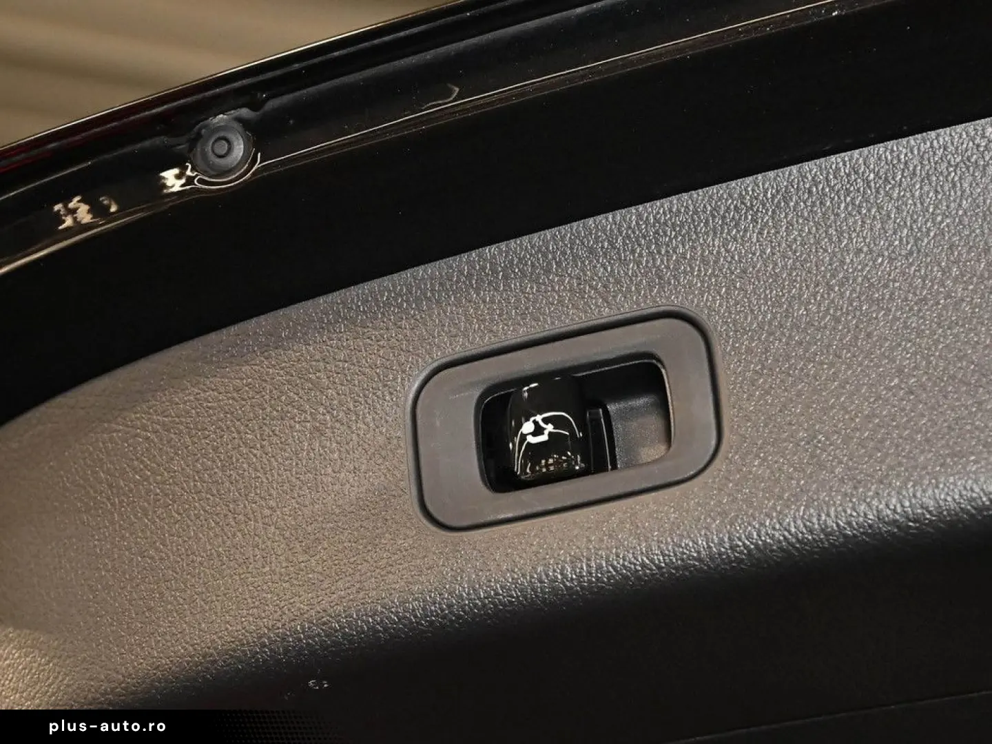 MERCEDES-BENZ GLC 220 d 4M Avantgarde Premium