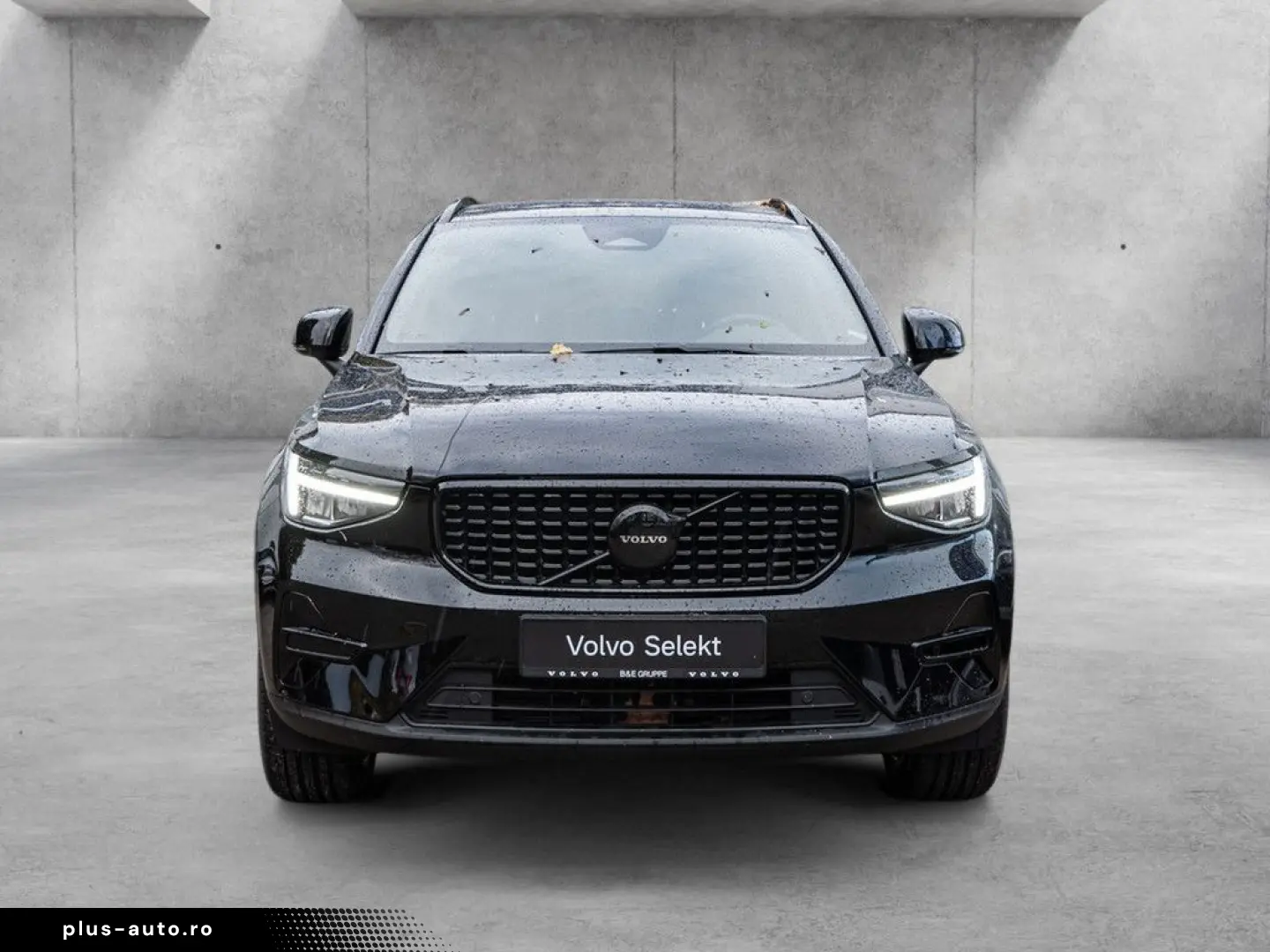 VOLVO XC40 B3 Plus Black Edition 2WD W-LAN FACEL. LED