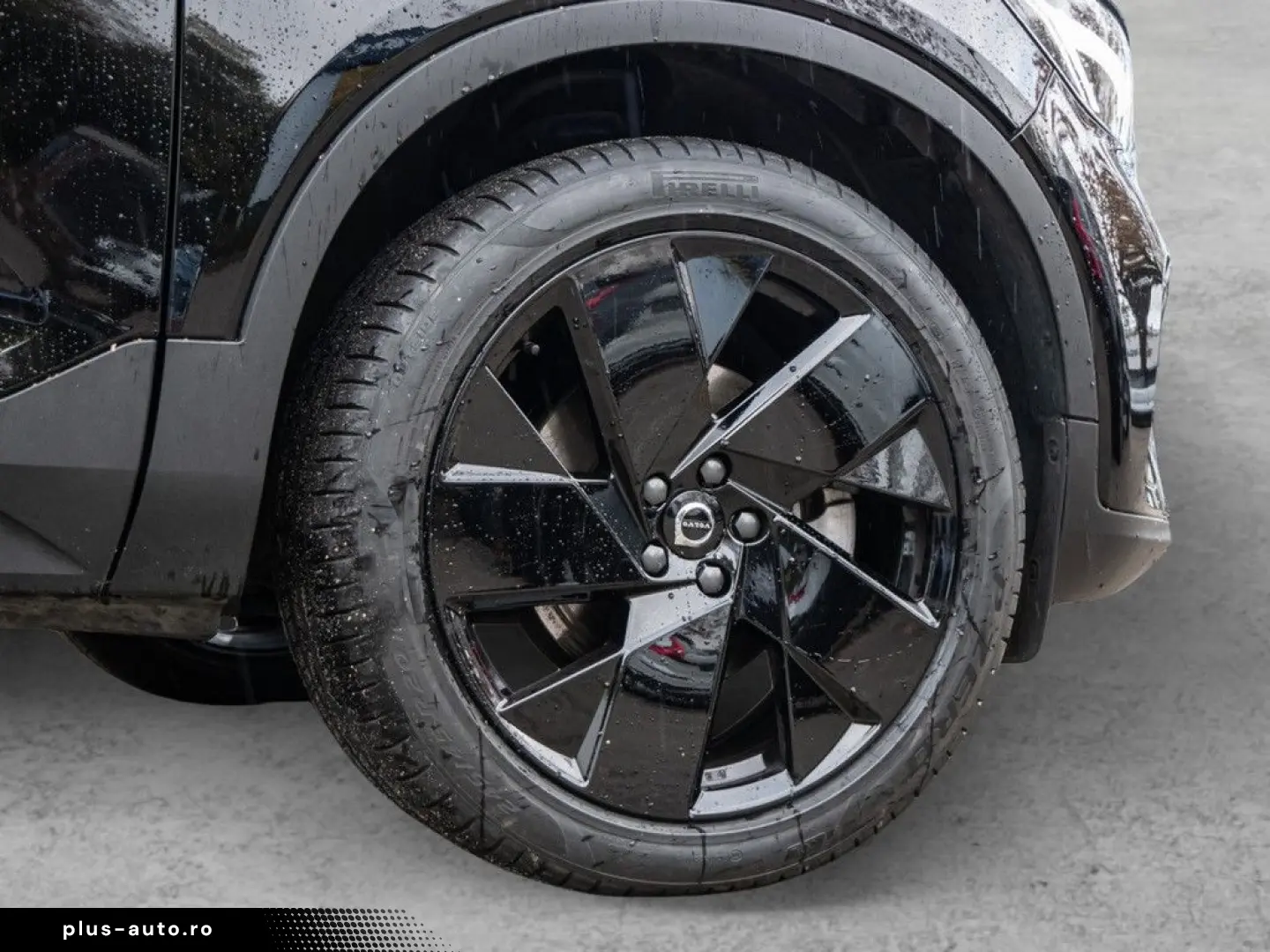 VOLVO XC40 B3 Plus Black Edition 2WD W-LAN FACEL. LED