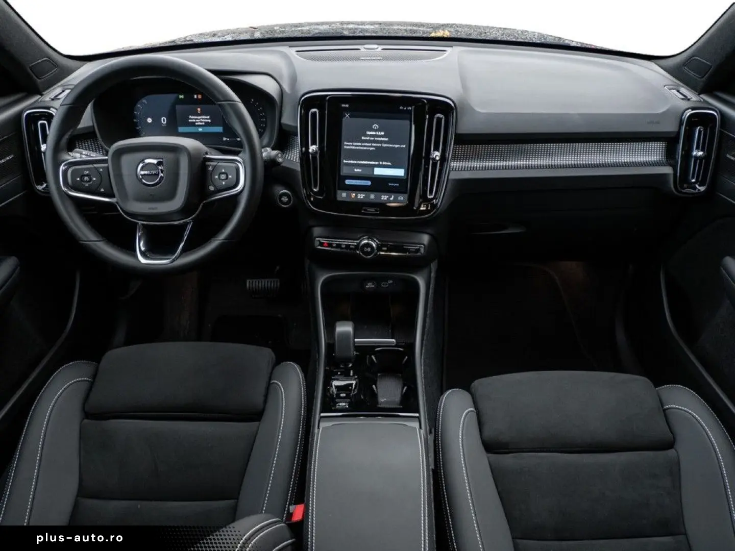 VOLVO XC40 B3 Plus Black Edition 2WD W-LAN FACEL. LED