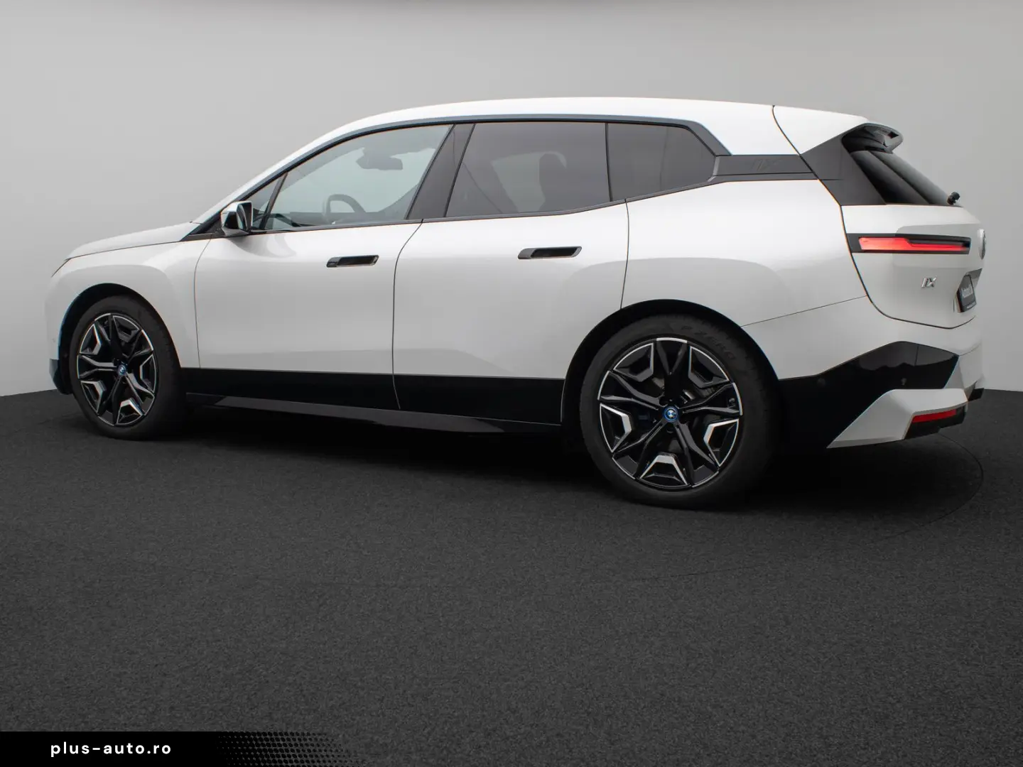 BMW iX 2023 — imagine 9