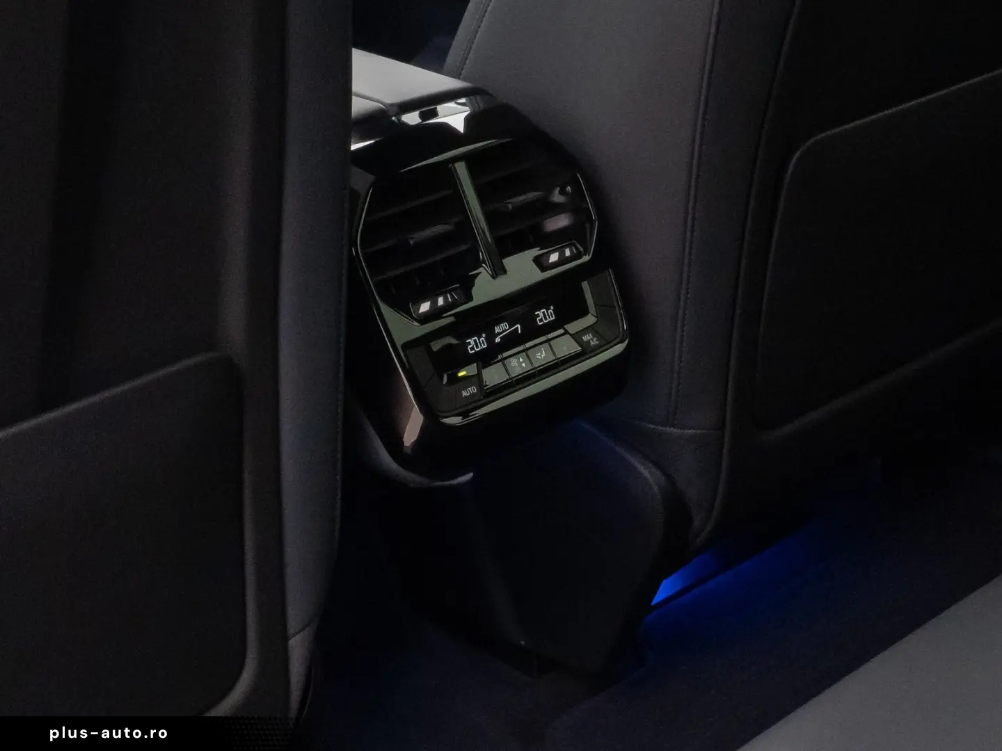 BMW iX 2023 — imagine 26