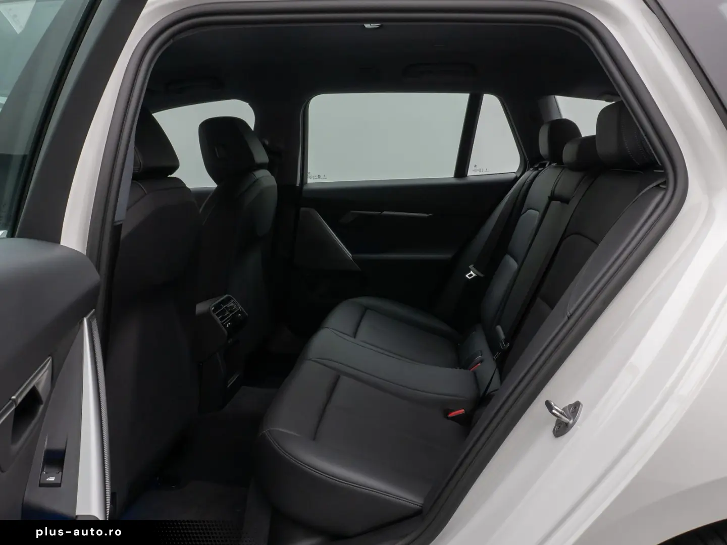 BMW Seria 5 2024 — imagine 24