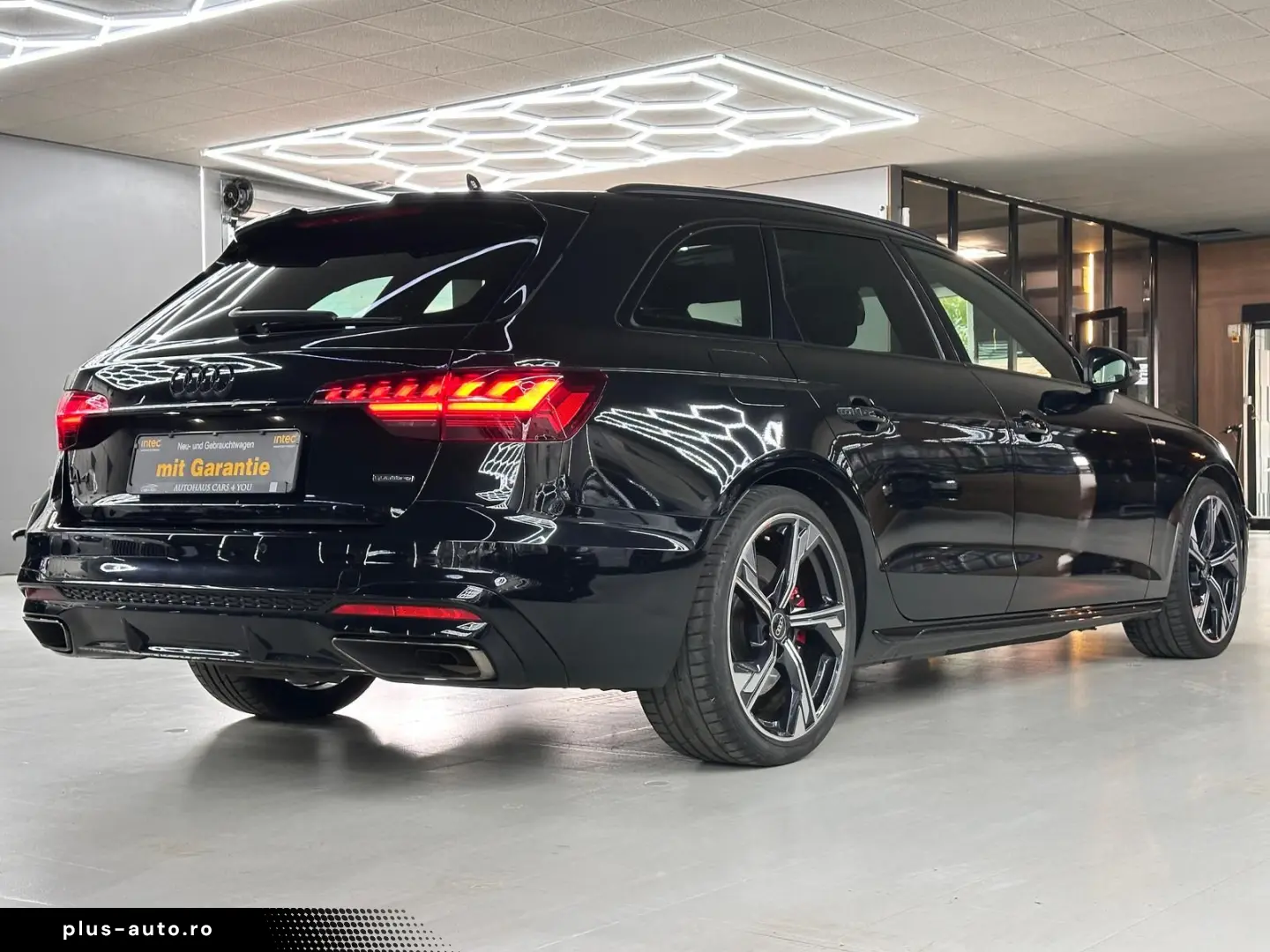 AUDI A4 2025 — imagine 4