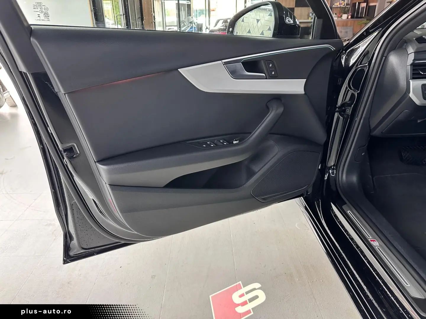 AUDI A4 2025 — imagine 10