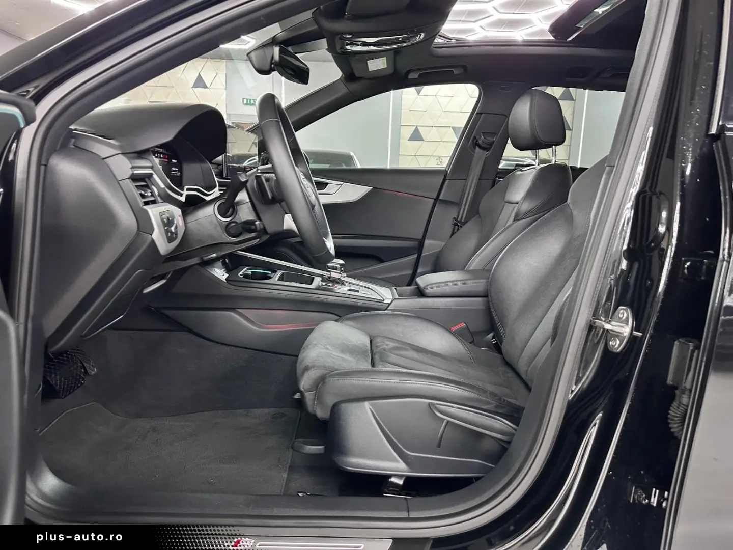 AUDI A4 2025 — imagine 11