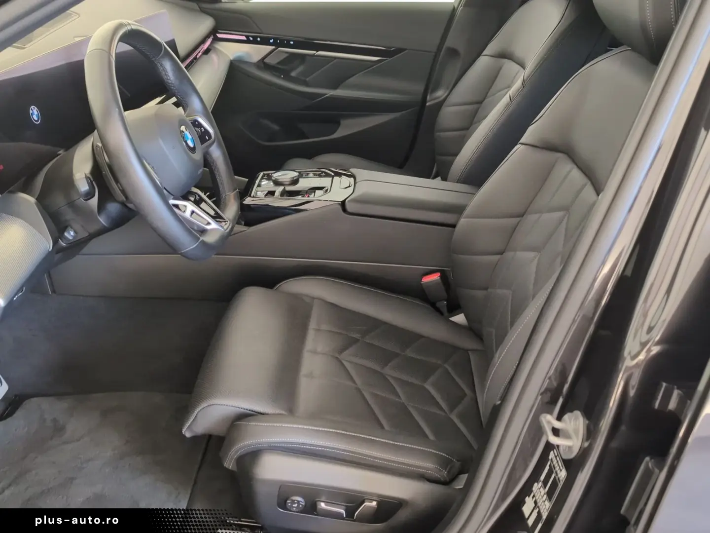 BMW Seria 5 2024 — imagine 3