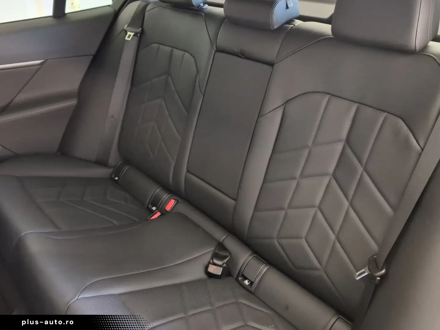 BMW Seria 5 2024 — imagine 4