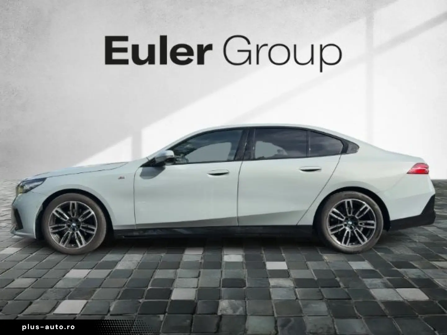 BMW Seria 5 2023 — imagine 2